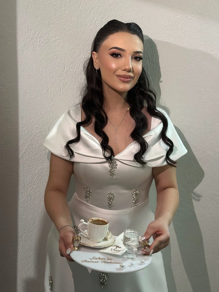 Beyaz Drapeli Straplez Uzun Abiye - Görsel 2