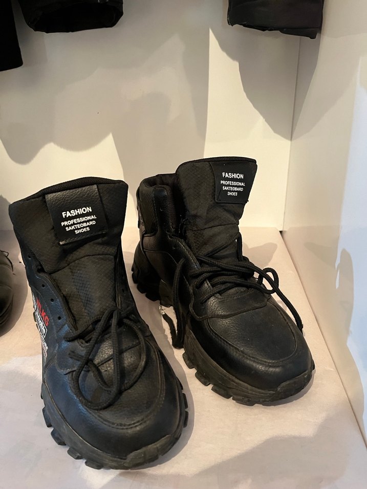 Erkek bot - Görsel 2