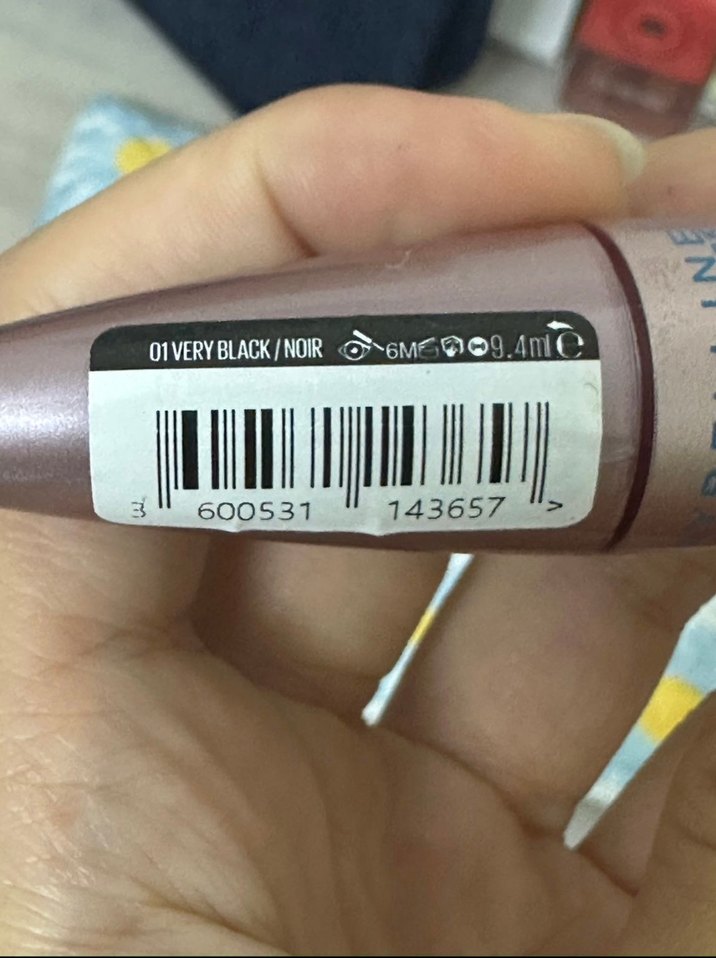 Maybelline Suya Dayanıklı Siyah Maskara - Görsel 4