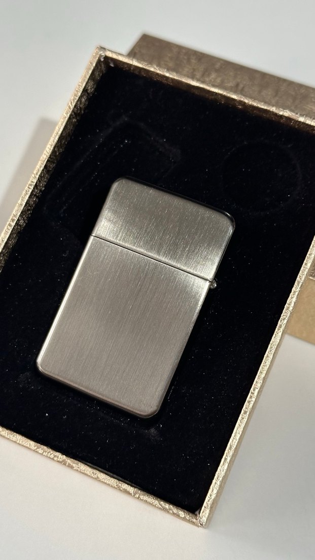 CHiEF SLiM İŞLEMELİ BENZİNLi ÇAKMAK - Görsel 3