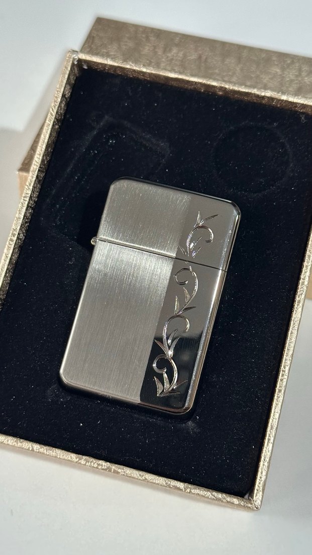 CHiEF SLiM İŞLEMELİ BENZİNLi ÇAKMAK - Görsel 2