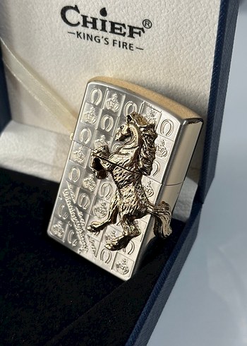 CHİEF HORSE MODEL BENZİNLİ ÇAKMAK - Görsel 3