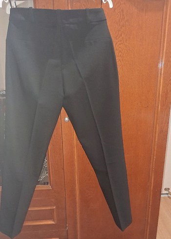 Kadın Siyah Fermuarlı Kumaş Pantolon - Görsel 2