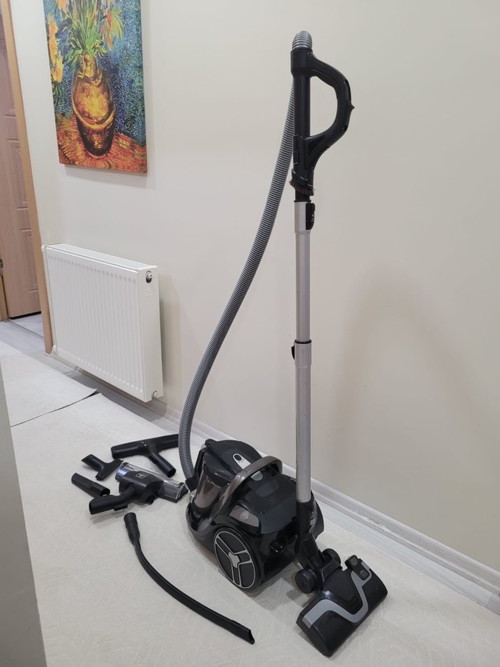 Gri Tefal Toz Torbasız Elektrikli Süpürge - Görsel 4