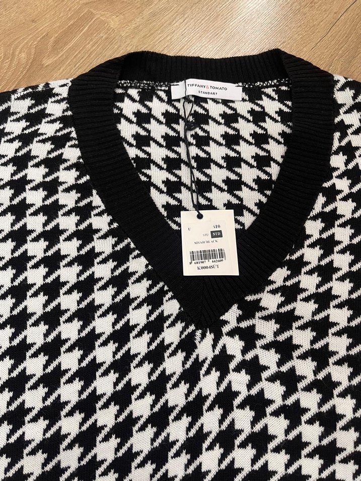Kadın V Yaka Örgü Süveter Siyah Beyaz - Görsel 2