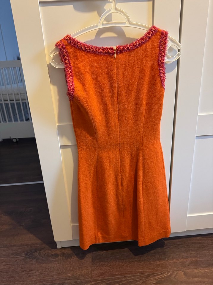 Turuncu Nakışlı Kısa Örme Mini Elbise - Görsel 2