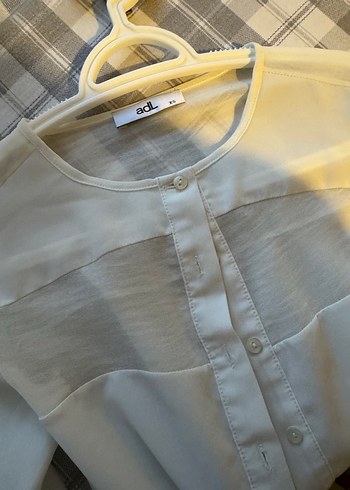 Düğmeli Beyaz Kadın tül Gömlek - Görsel 3