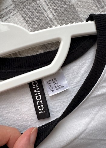 Beyaz Kısa Kollu Tişört - Görsel 3