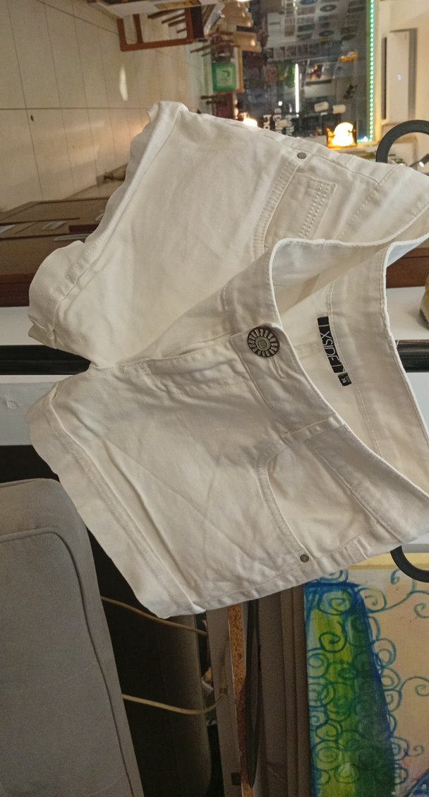 Düğmeli Beyaz Hamile Mini Şort - Görsel 2