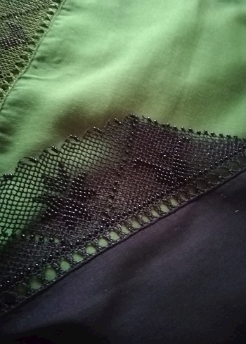 Bej Parlak Yılan Desenli Kadın Vücut Zinciri - Görsel 4