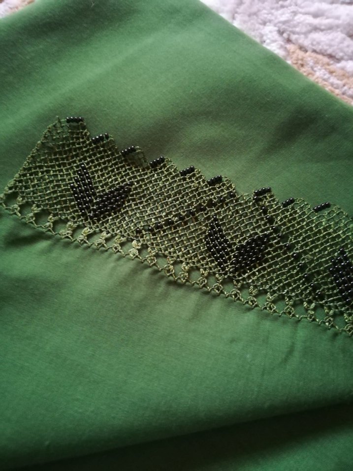 Bej Parlak Yılan Desenli Kadın Vücut Zinciri - Görsel 2