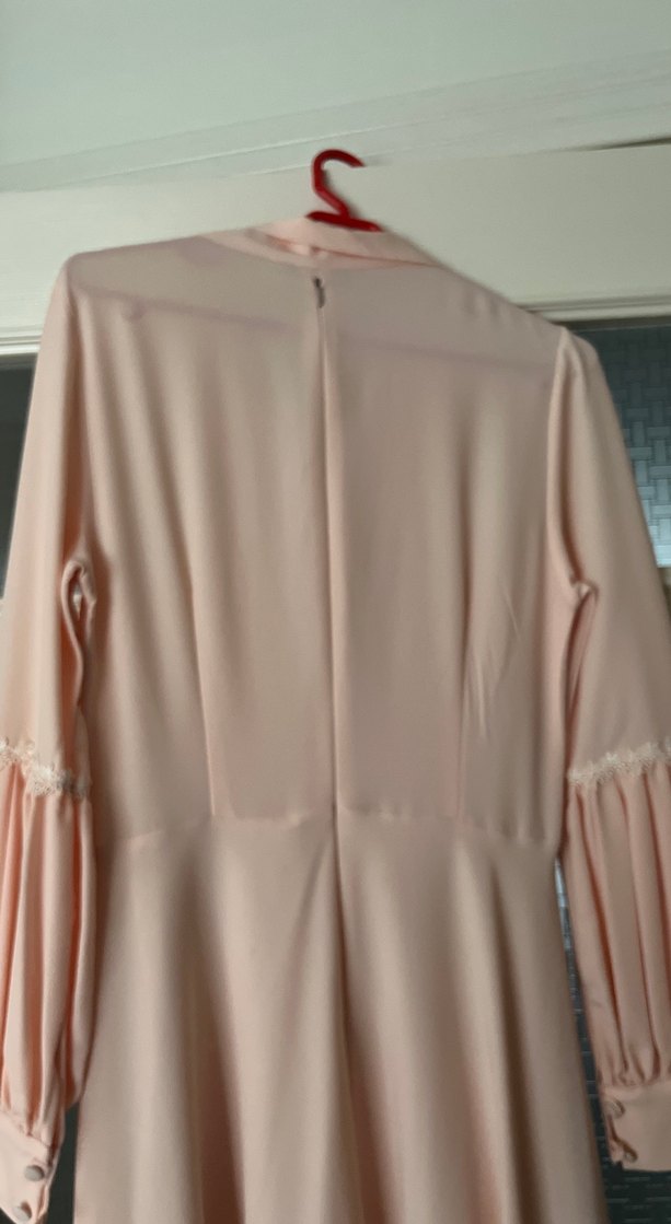 Bej Uzun Kollu Drapeli Kadın Elbise - Görsel 4