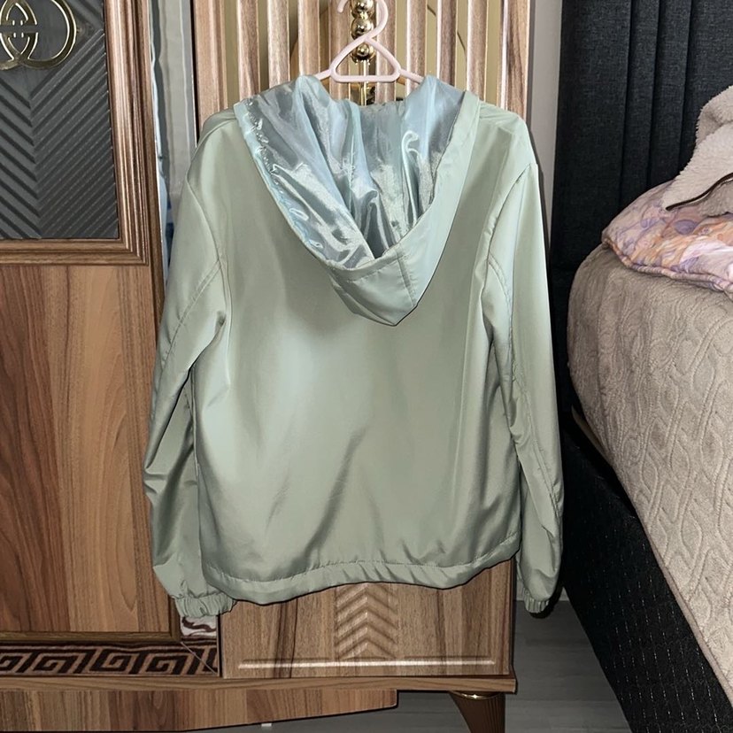 Su Yeşili Yağmurluk Mont - Görsel 2