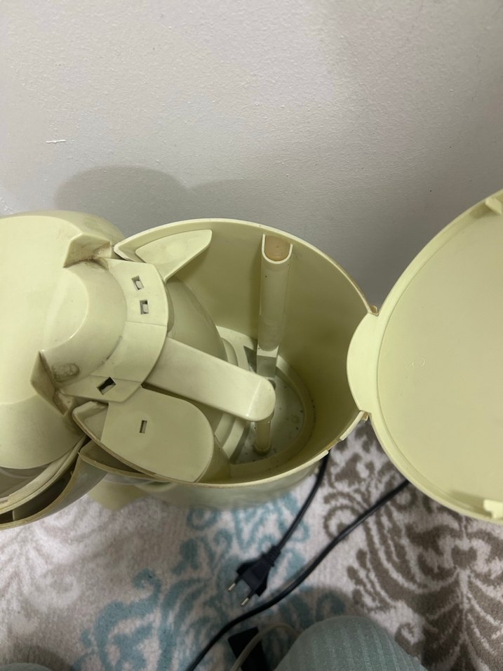 Pastel Yeşil Kahve Makinesi - Görsel 3