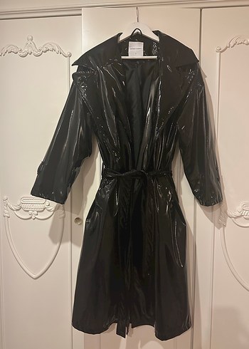 Siyah Uzun Parlak Kadın Trençkot - Görsel 3