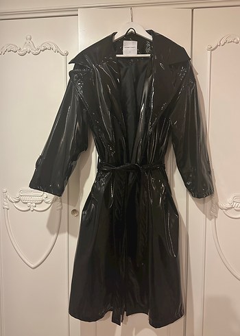 Siyah Uzun Parlak Kadın Trençkot - Görsel 2