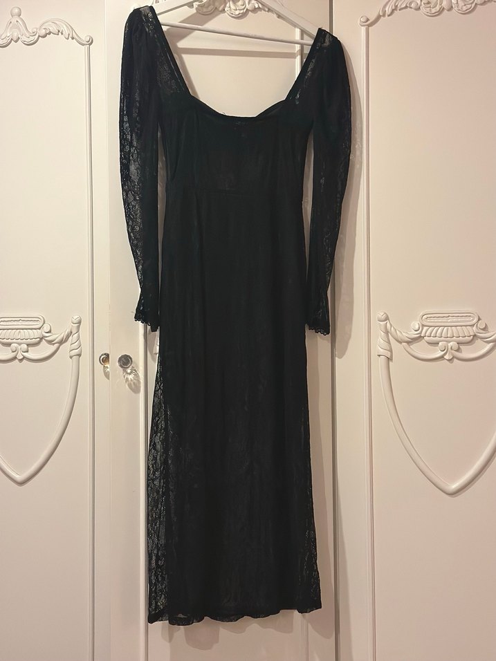 Dantel Detaylı Siyah Uzun Kollu  Elbise - Görsel 3