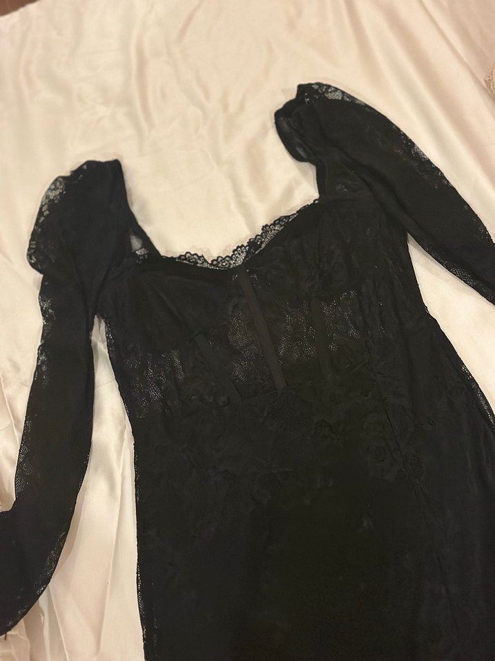 Dantel Detaylı Siyah Uzun Kollu  Elbise - Görsel 4