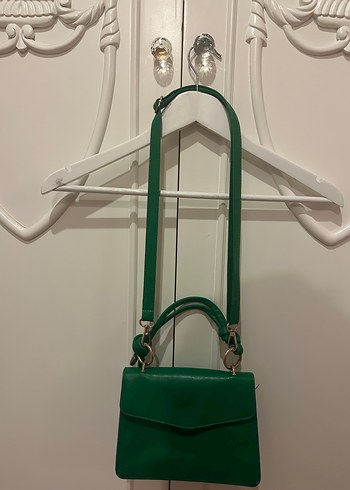 Zincir Detaylı Yeşil Deri Kadın Çanta - Görsel 3