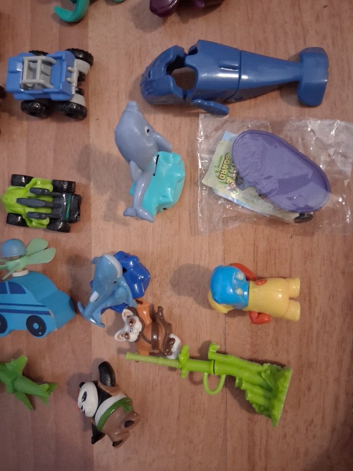 Kinder süpriz araba kunfu panda oyuncaklar renkli Karışık - Görsel 2