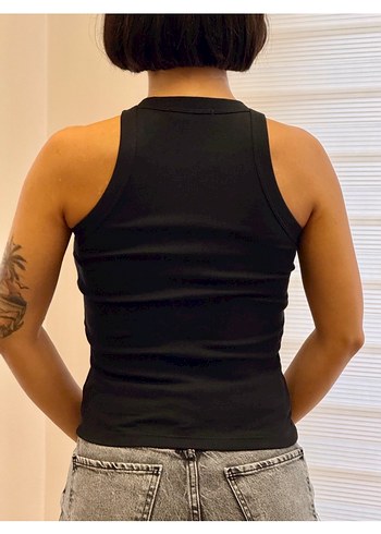 Siyah Payetli Çizgili Yüksek Yakalı Crop Top - Görsel 2