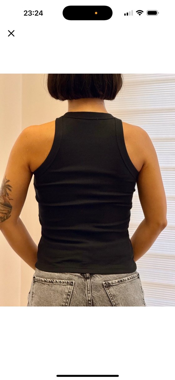 Siyah Payetli Çizgili Yüksek Yakalı Crop Top - Görsel 2