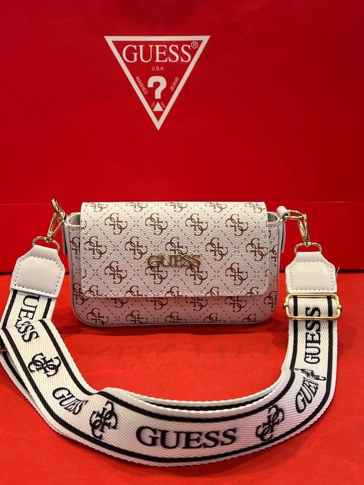 Guess Dorika çanta - Görsel 2