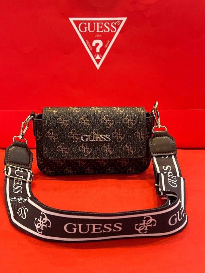 Guess Dorika çanta - Görsel 3