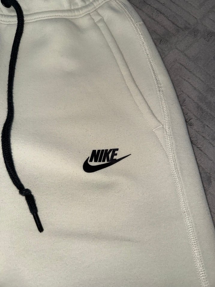 Nike Krem Tech Fleece Orjinal XS - Görsel 3