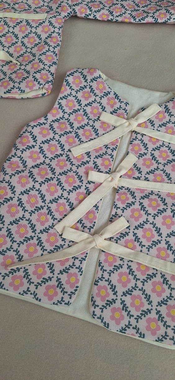 Dolgulu bebek yeleği  - Görsel 3