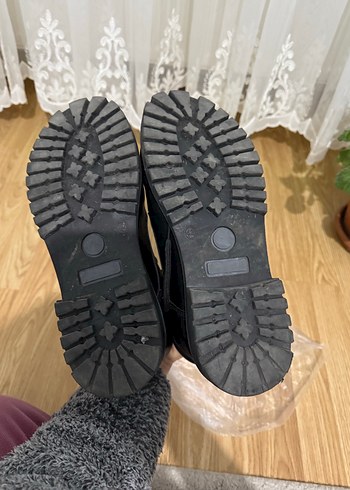 Siyah erkek bot - Görsel 5