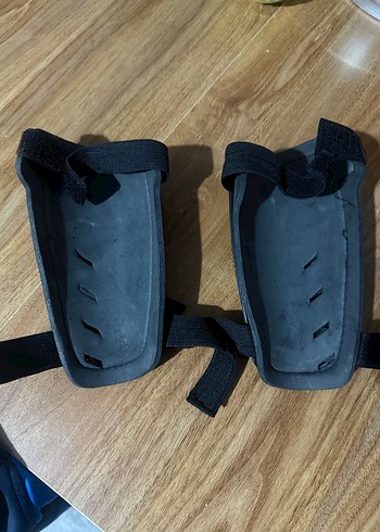 Tokalı Siyah Motosiklet Dizlikleri - Görsel 2