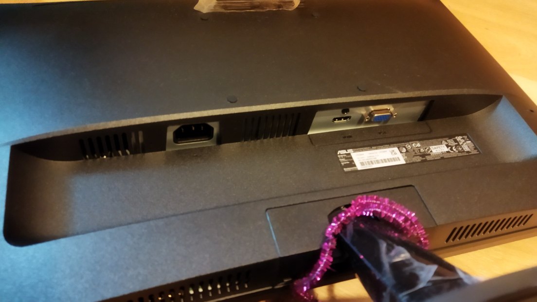 Asus VP229HE 21.5" 5 ms Full HD IPS 75 Hz Monitör - Görsel 4