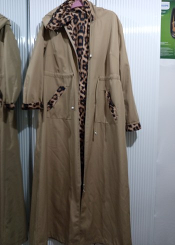 Leopar Detaylı Bej Kadın Uzun Yağmurluk - Görsel 3