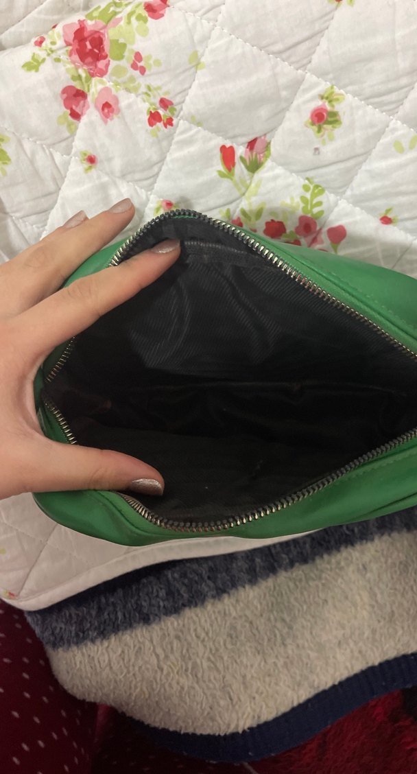 Yeşil Deri Yırtmaçlı Kadın Çanta - Görsel 2