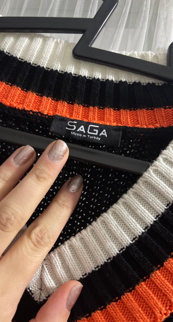 V Yaka Siyah Örgü Kadın Kazak - Görsel 4