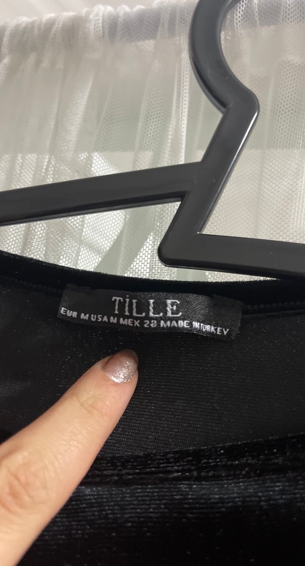 Uzun Kollu Siyah kadife yanları büzgülü Midi Elbise - Görsel 4