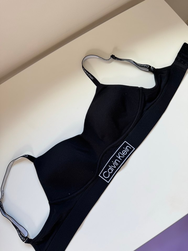 Calvin Klein Siyah Spor Sütyen - Görsel 3