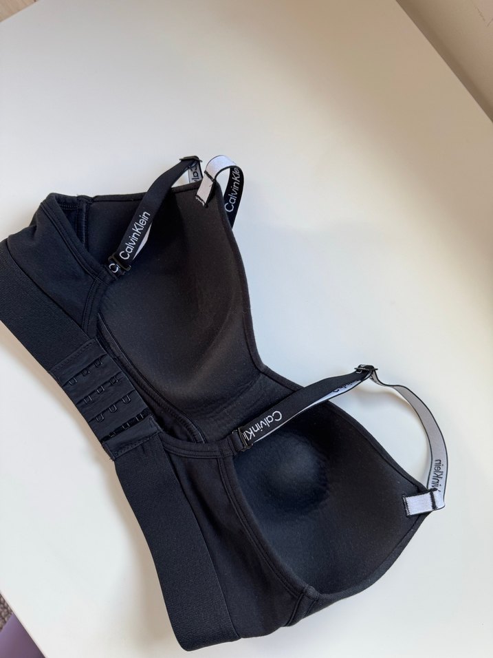 Calvin Klein Siyah Spor Sütyen - Görsel 2