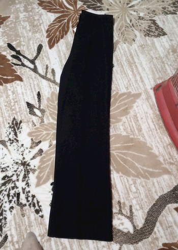 Kadın Siyah Pilili Midi Kumaş Pantolon - Görsel 3