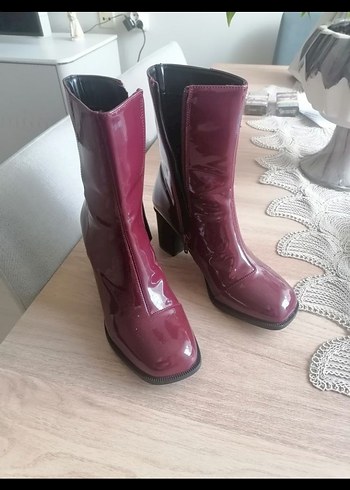 Bordo Parlak Tokalı Blok Topuklu Kadın Bot - Görsel 4