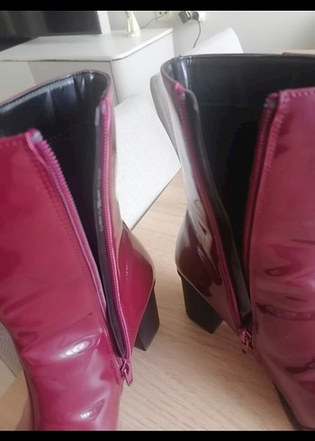 Bordo Parlak Tokalı Blok Topuklu Kadın Bot - Görsel 2