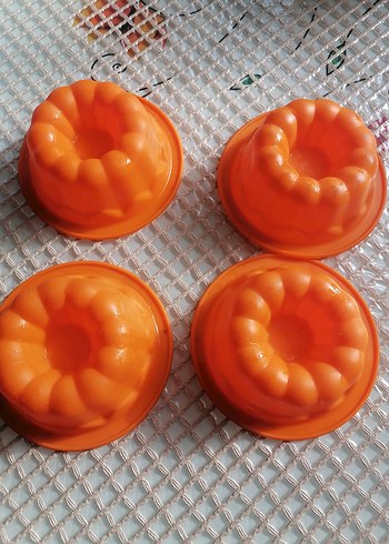 Turuncu Renkli Mini Kek Kalıpları Seti - Görsel 3