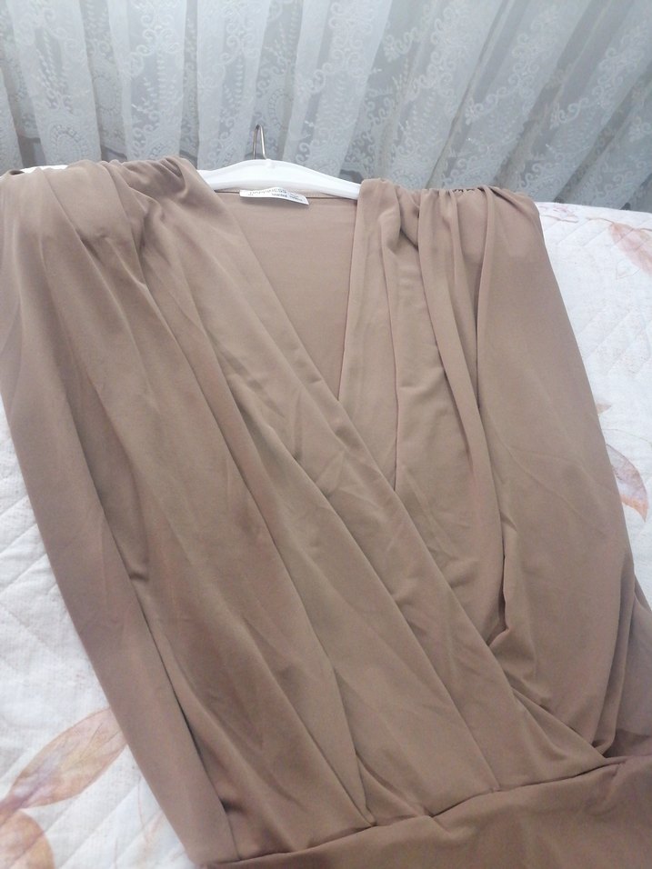 Bej Kemerli V Yaka Kolsuz Bluz - Görsel 5