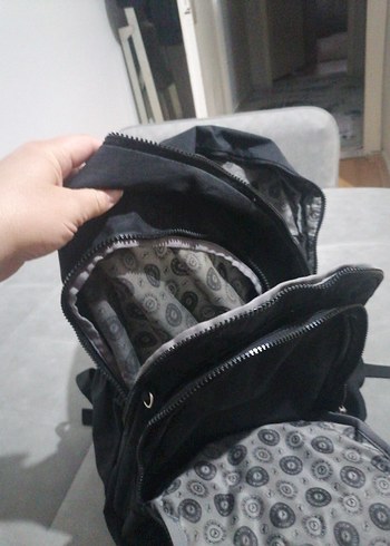 Siyah Kadın Sırt Çantası Tokalı - Görsel 2