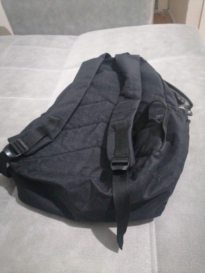 Siyah Kadın Sırt Çantası Tokalı - Görsel 4