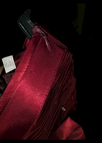 Bordo İşlemeli Uzun Saten Etek - Görsel 3