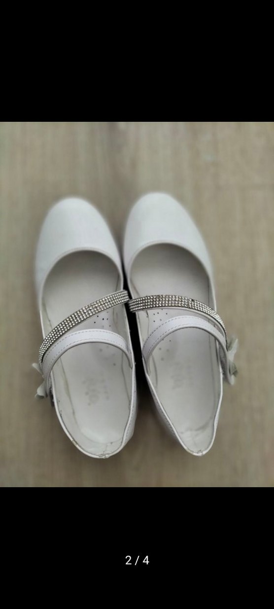 Kız Çocuk Beyaz Tokalı Babet Ayakkabı - Görsel 2