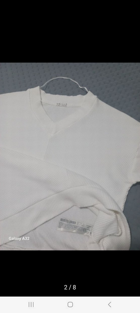 V yaka beyaz uzun kollu bol kesim kazak - Görsel 2