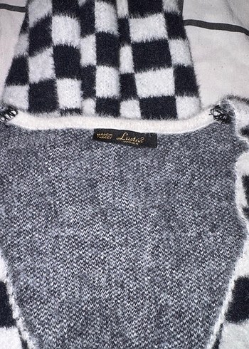 Gri Kareli V Yaka Örgü Hırka - Görsel 3